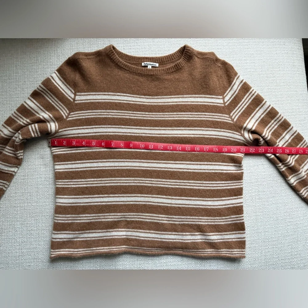 Reformation Cashmere Boyfriend Sweater - Camel Stripe XS/S - Picture 8 of 8